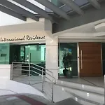 Apto Com Vista Deslumbrante, Com Piscina E Garagem!